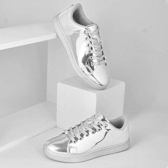 Shiny shoes Sparkly Bling Shiny Bedazzled Lace up Fashion Sneakers for Women - Picture 1 of 4